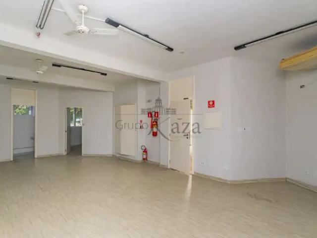 Prédio para Locação em São Paulo/SP Vila Madalena