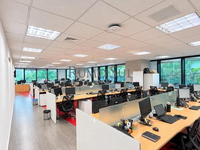 Prédio para Locação em São Paulo/SP Vila Olímpia 10 Quartos