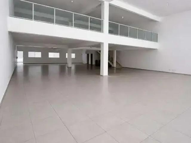 Prédio para Locação em São Paulo/SP Vila Regente Feijó