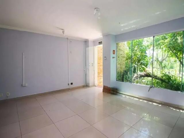 Prédio para Locação em Porto Alegre/RS Guarujá 5 Quartos