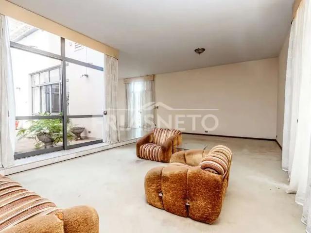 Prédio para Locação em Piracicaba/SP Centro 4 Quartos