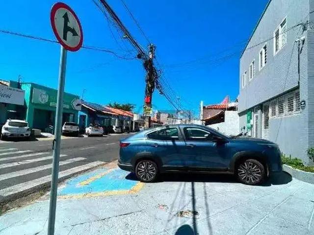 Prédio para Locação em Teresina/PI Centro 6 Quartos