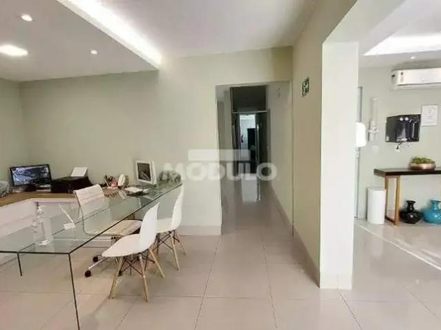 Prédio para Locação em Uberlândia/MG Nossa Senhora Aparecida