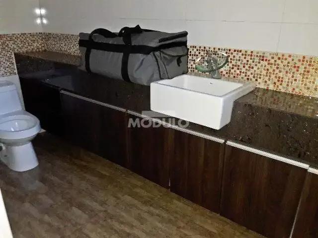 Prédio para Locação em Uberlândia/MG Centro 1 Quartos