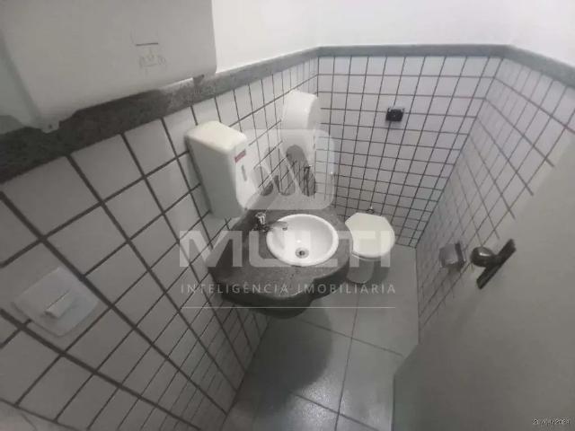 Prédio para Locação em Uberlândia/MG Centro 2 Quartos