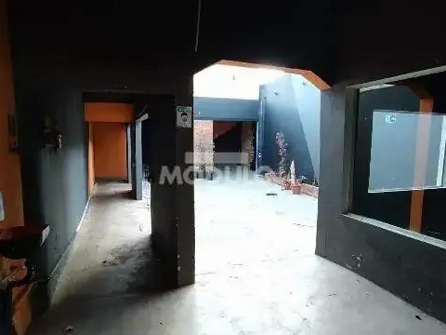 Prédio para Locação em Uberlândia/MG Fundinho