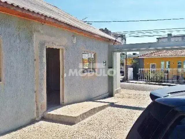 Prédio para Locação em Uberlândia/MG Fundinho