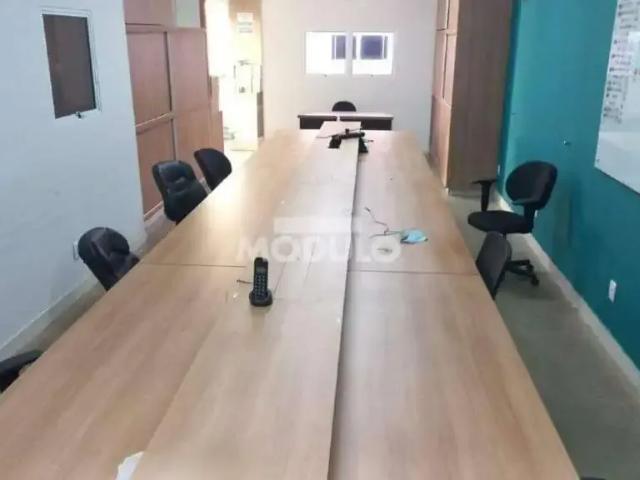 Prédio para Locação em Uberlândia/MG Vigilato Pereira