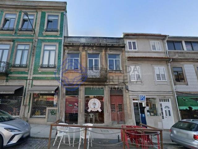 Prédio para Reabilitação Total – Rua da Estação, Campanhã 241m² Campanhã