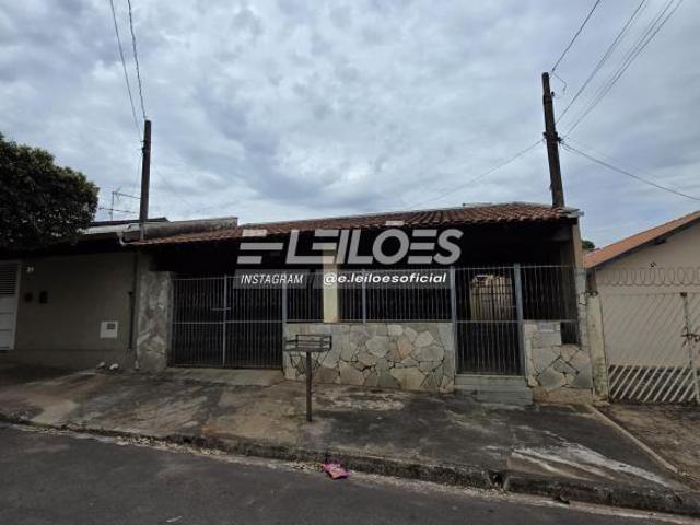 Prédio residencial com 225,24m² Parque Alto da Boa Vista Lins/SP
