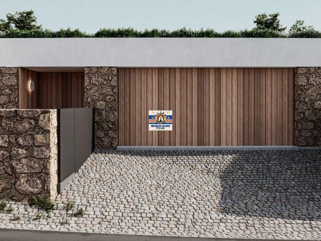 Prédio Urbano para re/construção, composta de casa de rés do chão e primeiro Andar destinada à Habitação