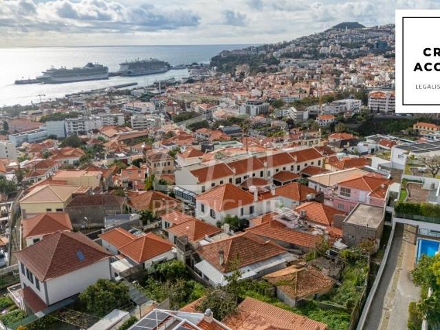 Prédio Urbano Terreo com Projecto Aprovado Funchal
