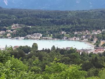Preis auf ANFRAGE:VELDEN kl.FERIEN Bungalow TOP Seeblick,See 30m,Schloss 300m 2.WohnSitz,Jahresmiete