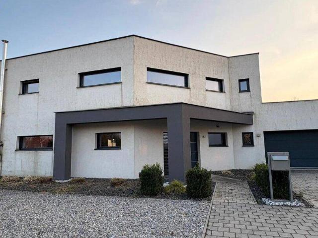 Preis gesenkt! Energieeffizientes Einfamilienhaus in ruhiger Lage