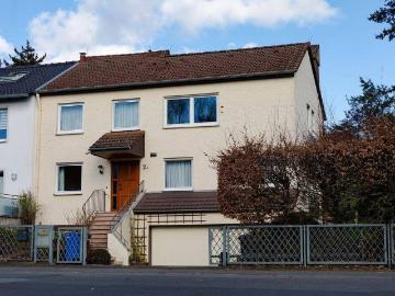 Preis reduziert. Reiheneckhaus in sehr guter Lage in Kronberg