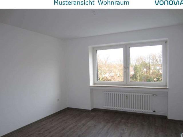 Preisgünstige, renovierte 2 Zimmer Wohnung direkt am Essener Nordpark