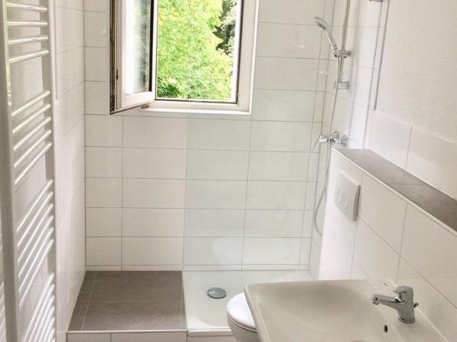 Preisgünstige 2 Zimmer Wohnung