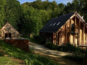 Preisgekrönte Architektur in absoluter Alleinlage | 7 ha Grund