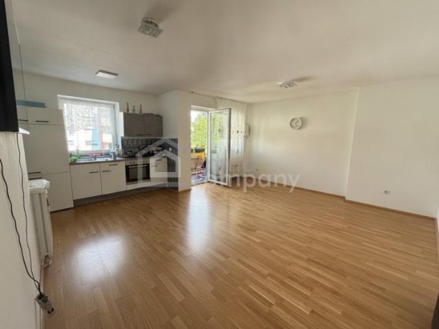 Preishit! Sonnige 3 Zimmer Wohnung mit Balkon und Tiefgaragenstellplatz