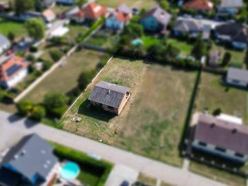 Lassen Sie Ihrer Phantasie freien Lauf: Rohbau mit Erweiterungspotential und großem Grundstück