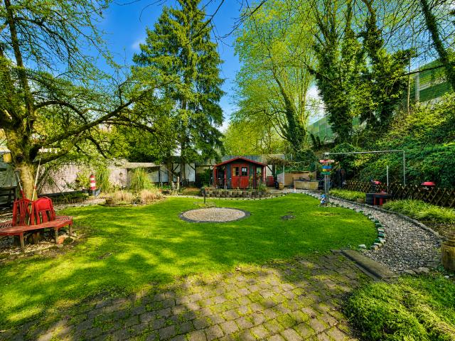 PREISREDUZIERUNG: Ein Haus mit viel Charakter, viel Platz und einem Garten zum Ankommen