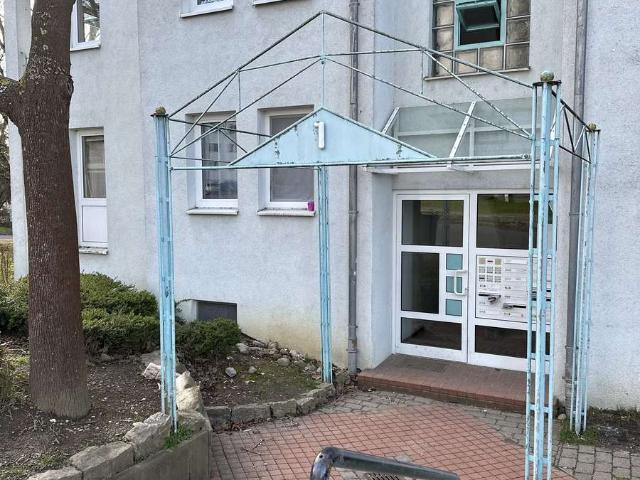 Preiswerte und geräumige 3 Zimmer Wohnung