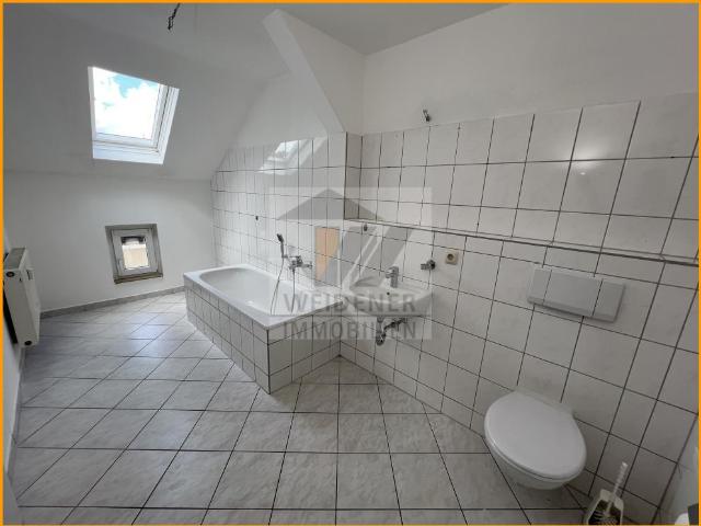 Mit Einbauküche! Preiswerte 2 DG Zimmer Wohnung im Zentrum von Weida!