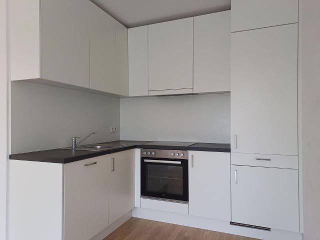 Preiswerte 2 Zimmer Wohnung mit Terrasse im 1.DG | U2 Nähe