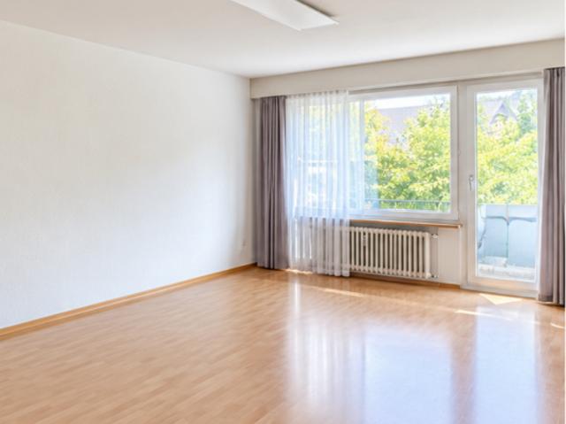 Preiswerte 3.5 Zimmerwohnung an ruhiger Lage