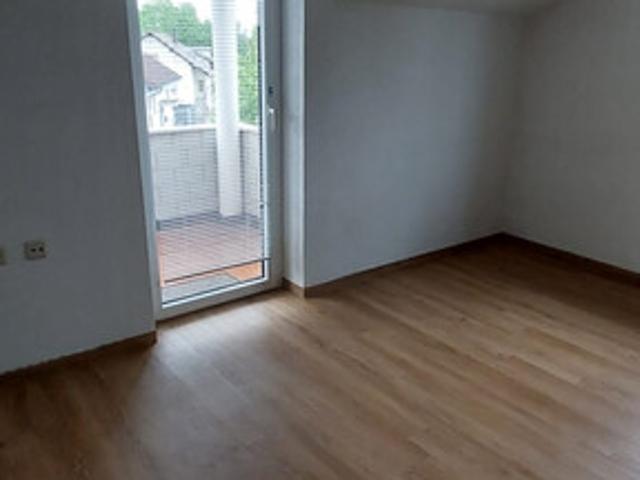 Preiswerte 3 Zimmer Wohnung, Höchst