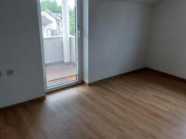 Preiswerte 3 Zimmer Wohnung, Höchst