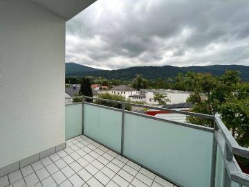 PREISWERTE 3 ZIMMER WOHNUNG MIT LOGGIA UND PARKPLATZ IN KIRCHDORF/KREMS