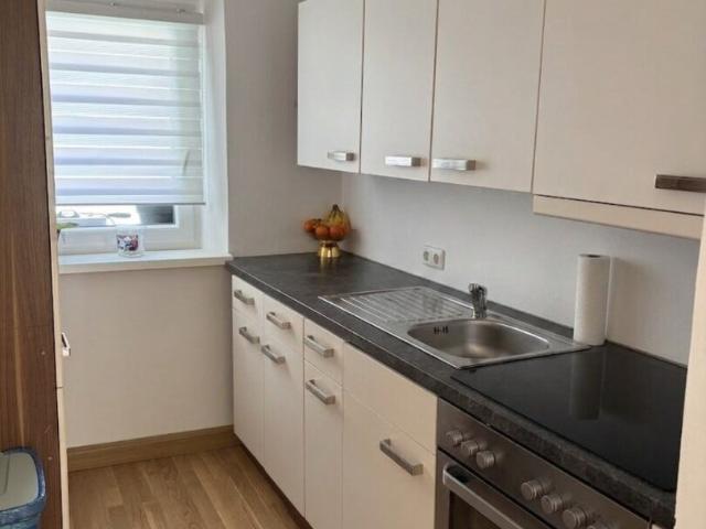 preiswerte 3 zimmerwohnung mit herrlichem blick ins grüne und flexibler raumaufteilung! genießen sie die ruhe und idylle eines kleinen mehrparteienhauses in zentraler lage in steyr münichholz!