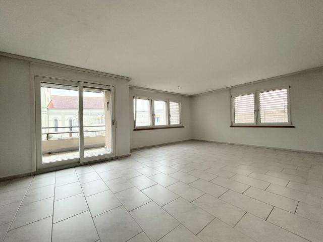 preiswerte 4.5 Zimmerwohnung im Herzen von Schötz