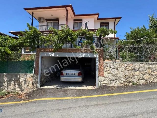 Premar Datça Burgaz'da 367m2 Arsa'da 3+1 Deniz Manzaralı Villa
