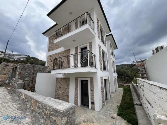 Premar Datça Taşlık Plajı Mevkii'nde Satılık Bahçeli 1+1 Daire