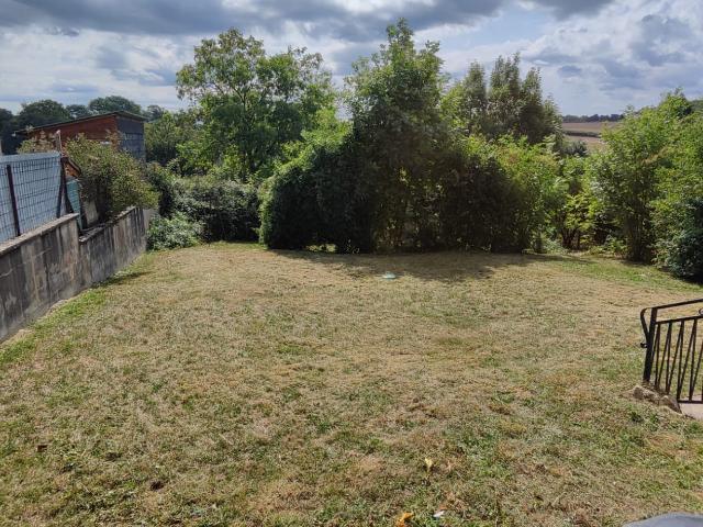 Prémery, charmante maison familiale à la campagne, au coeur du village de Dodouye