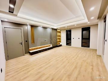PREMİUM SİTEDE KONFOR VE ZARAFETİ BİR ARADA SUNAN DAİRE