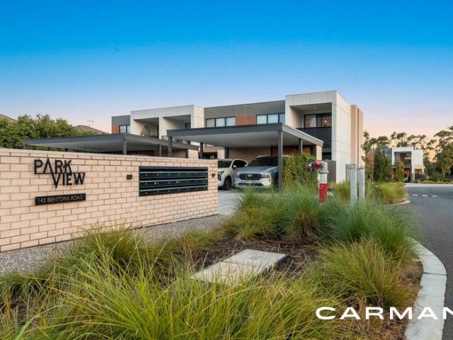 Ground Level Ease with Dual Courtyards