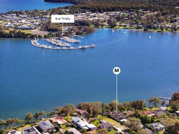 Premier absolute waterfront residence
