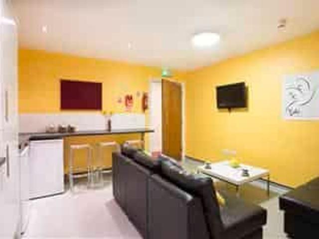 Deluxe Studio