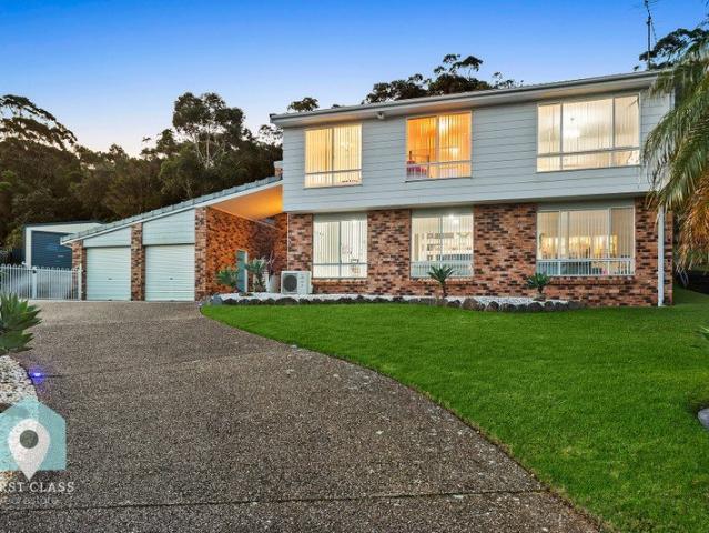 Premier Family Lifestyle on a Position Perfect 827sqm