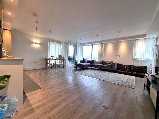 Premier House, 112 Station Road, Edgware HA8, 2 bed flat to rent, £1,900 pcm | PrimeLocation