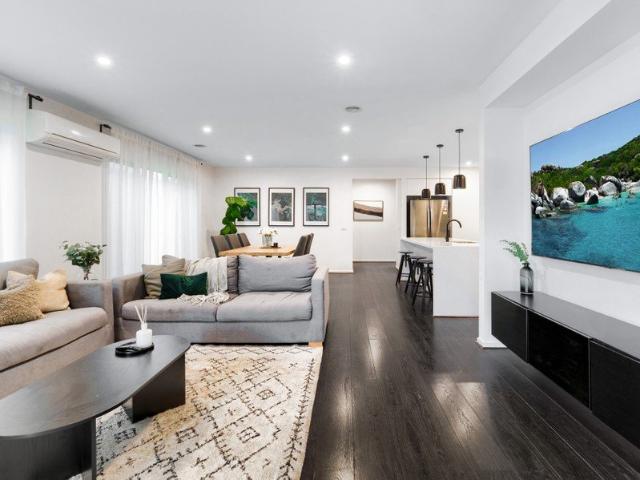 PREMIER LOCATION IN CLOSE PROXIMITY TO ALL DAILY ESSENTIALS HIGHLY MOTIVATED SELLERS!