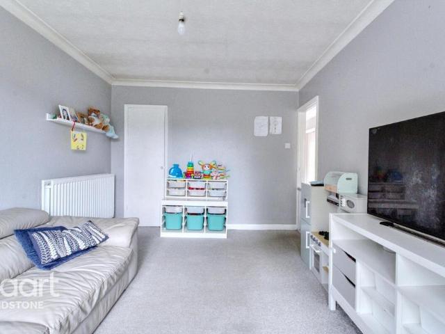 Premier Parade, Aylesford 2 bed apartment to rent £1,150 pcm £265 pw