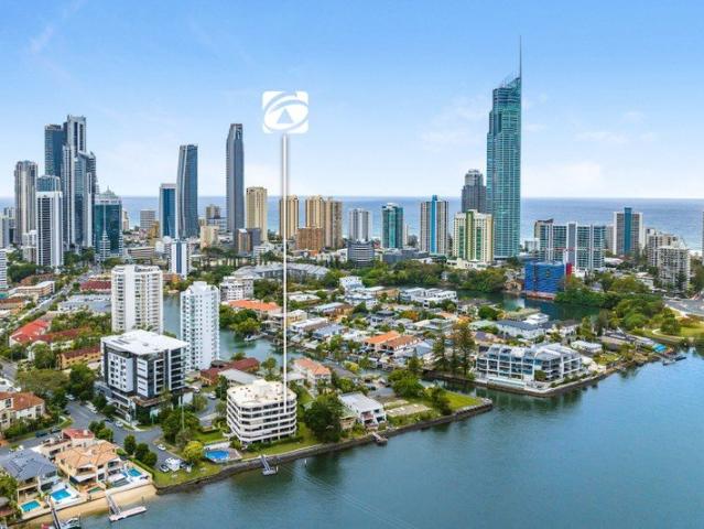 Premier Riverfront Designer Apartment