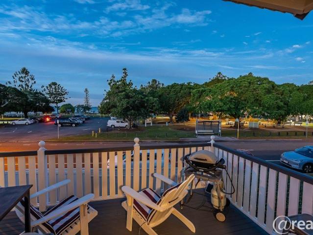 Premier Waterfront Position, Timeless Queenslander Charm