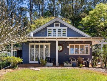 Premier Lifestyle Retreat with Equestrian Facilities