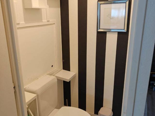 Première location grand T4 de 83 m2. rénové et meublé entièrement en neuf