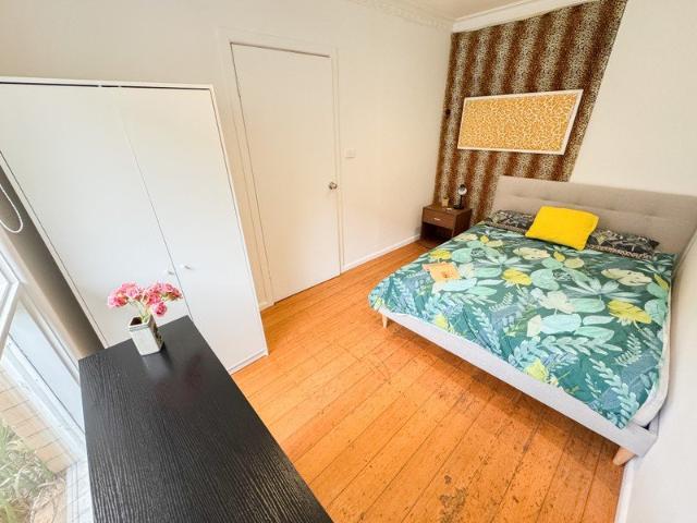 PREMIERE LOCATION RARE FIVE BEDROOM HOUSE FULLY FURNISHED